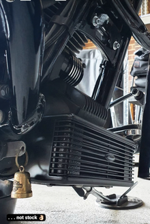 Front Mount Oil Cooler Tc Touring `09 16 Gloss Blk