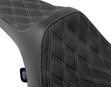 DRAG SPECIALTIES SEATS Predator III Seat - Double Diamond - Silver Stitched - FLT/FLH '23-'24 4686C
