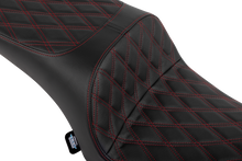 DRAG SPECIALTIES SEATS Freedom Seat - Vinyl - Double Diamond Red Stitch - Challenger '20-'25/Chieftain '25 4722D