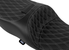DRAG SPECIALTIES SEATS Freedom Seat - Vinyl - Double Diamond Silver Stitch - FLRT/FLTRT '15-'25 4727C