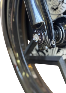 PAUL YAFFE BAGGER NATION Y-Axle with Turret Style Axle Cover Kit - Custom - Front - Black - 25 mm PYO:YAXLE-08-HT-BK