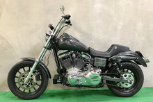 Dyna Oil Cooler Front Mount Dyna `93 17 Gloss Blk