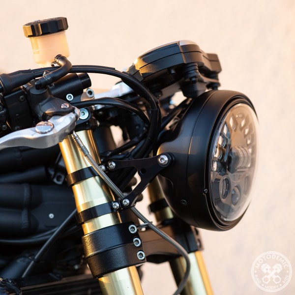 Motodemic Single LED and Round Halogen Headlight Conversion Kit for the 16-17 Triumph Speed Triple