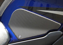 TechSpec Tank Grip Pads for the Suzuki GSX-R600 / GSX-R750 (04-05)