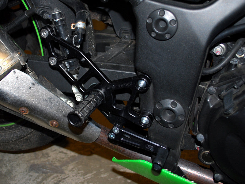 WOODCRAFT Kawasaki Ninja 250R (EX250) (08-12) Black Eccentric Complete Rearset w/shift and Brake Pedals