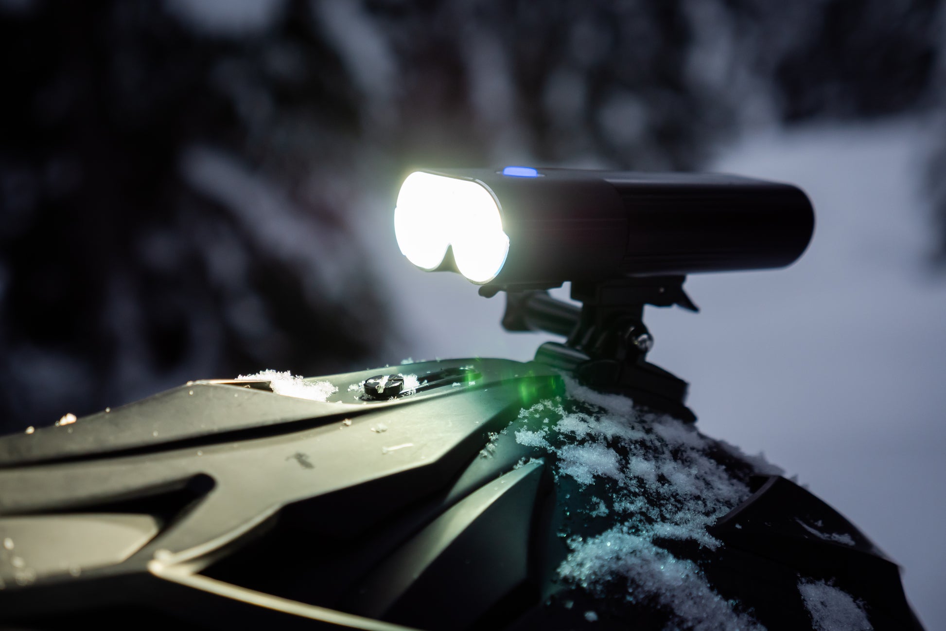 W2000 Flashlight Kit