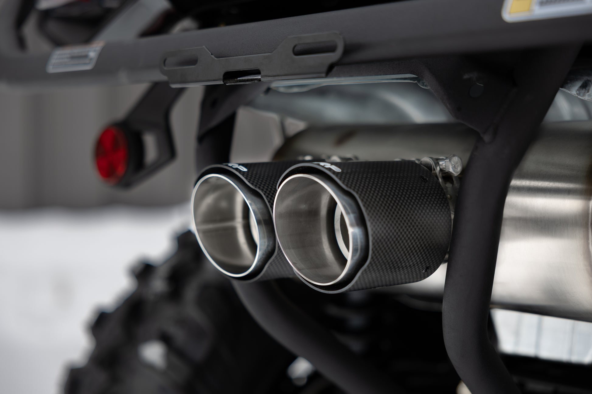 Dual Slip On System W/ 6" Perf. Muffler Chrome Cb Tip