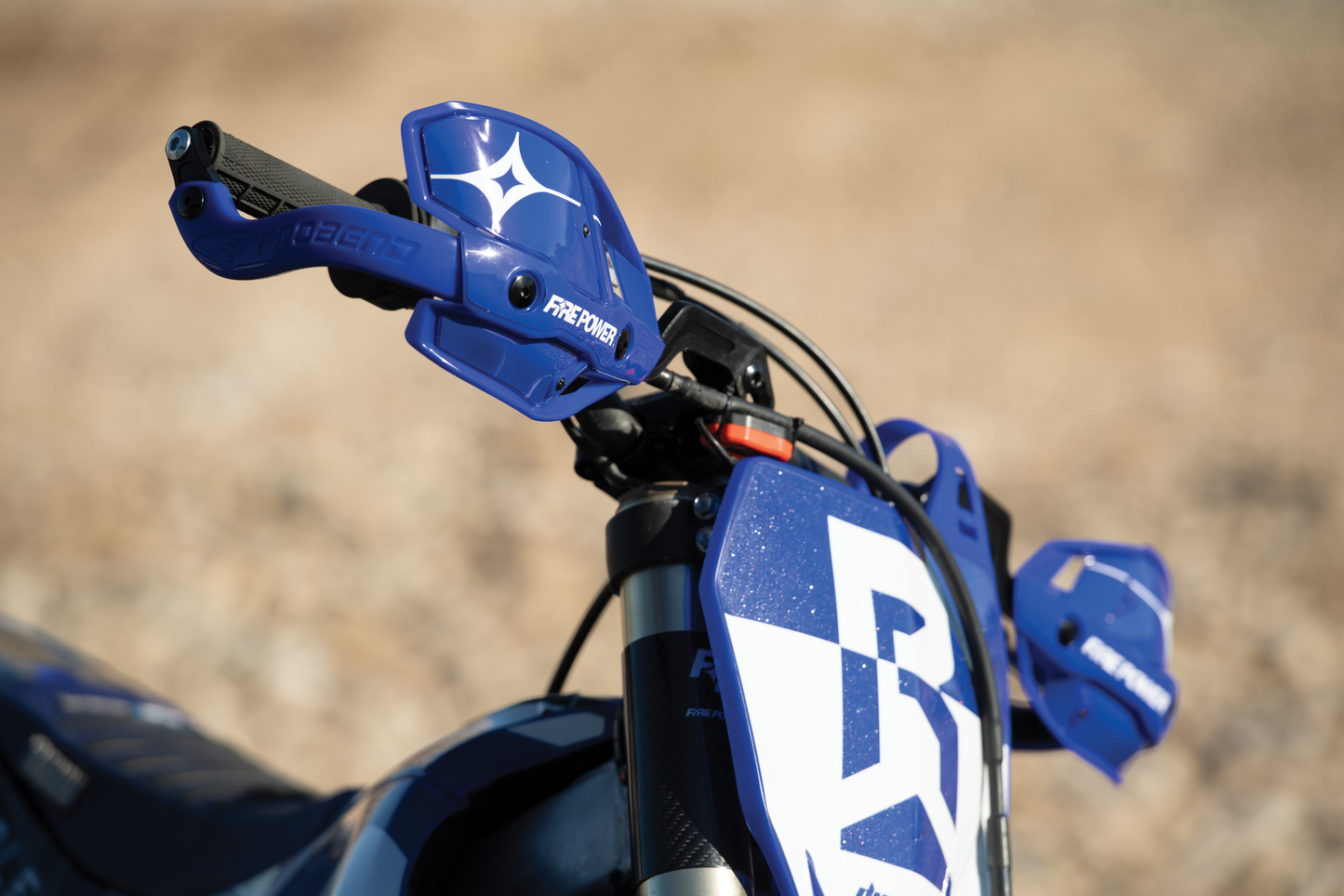 1 1/8" Closed Handguard Blue