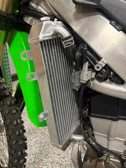 Radiator Left Beta