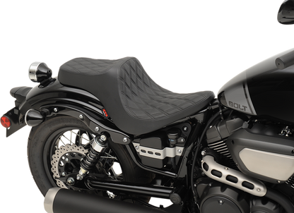 Z1R Predator III Seat - Black - Diamond - Black Stitching - Bolt/V-Star 0810-2069