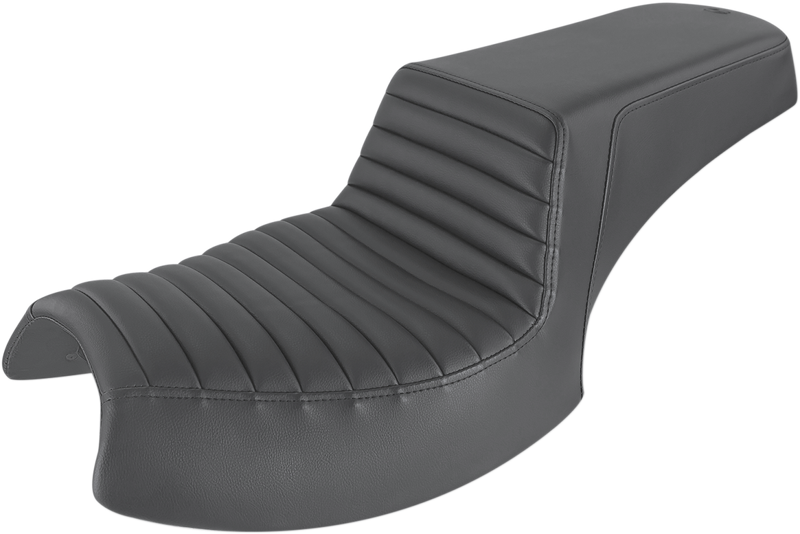 SADDLEMEN Step-Up Seat - Front Tuck-n'-Roll/Rear Smooth - Black - Challenger I20-06-171