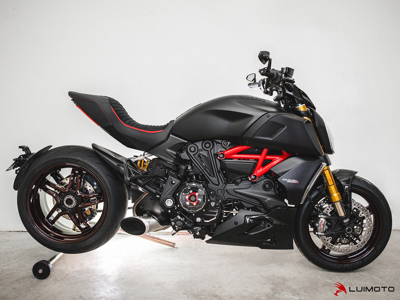 LUIMOTO Classic Sport Edition Rider Seat Cover for the DUCATI DIAVEL 1260 (2019+) - OE Seat