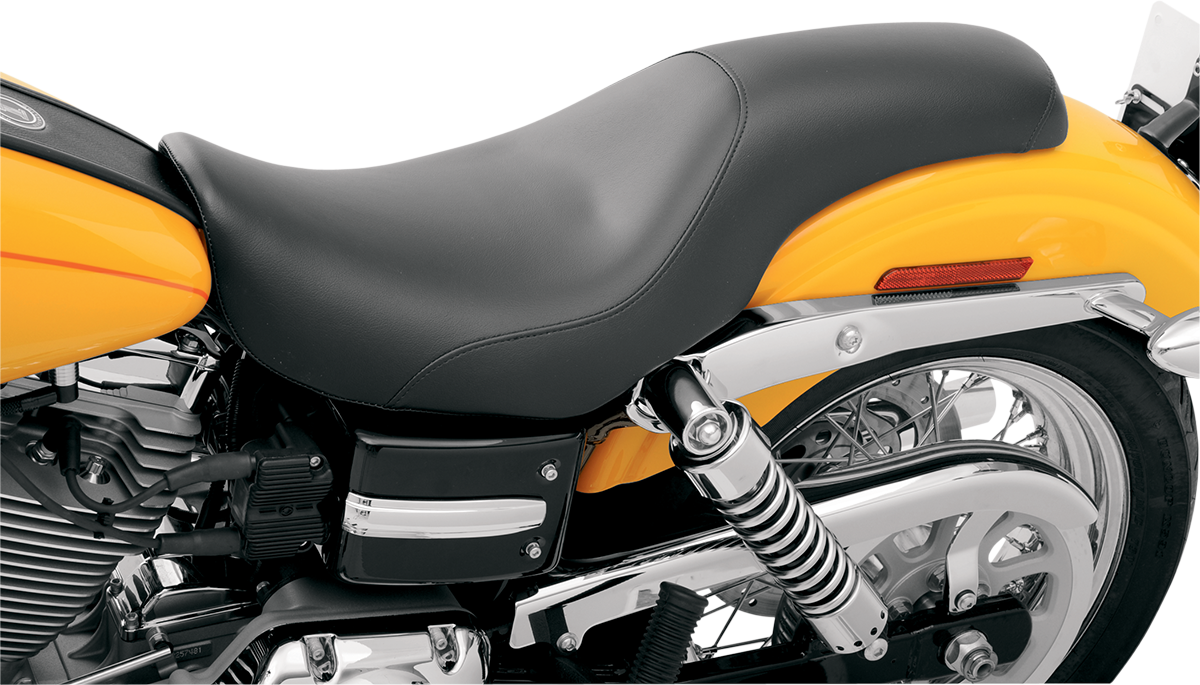 SADDLEMEN Seat - Profiler™ - Black - Smooth - Dyna '06-'17 806-04-047