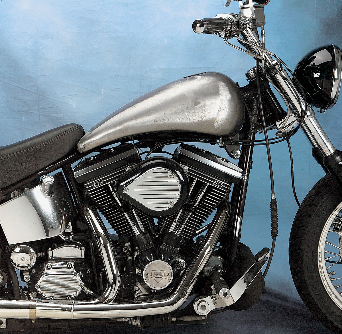 DRAG SPECIALTIES Extended Gas Tank with Aero Cap - Softail 011735-BX46