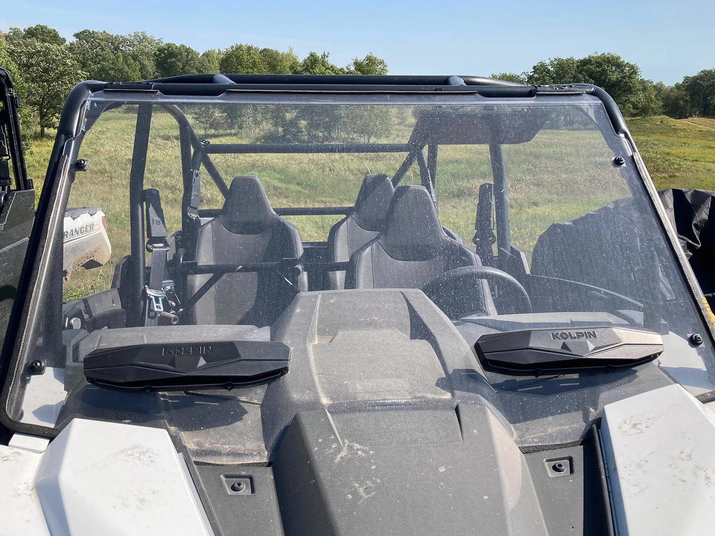 Poly Front Windshield Full Fixed Vented Pol