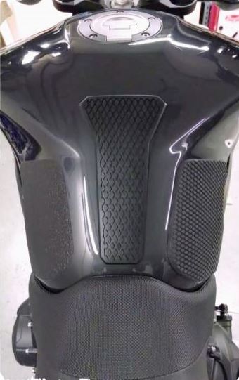 TechSpec Tank Grip Pads Center Tank Protector 2 -Old Stock
