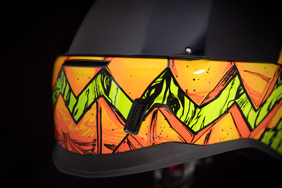 ICON Airform™ Helmet - Trick or Street - Orange - Medium 0101-14102