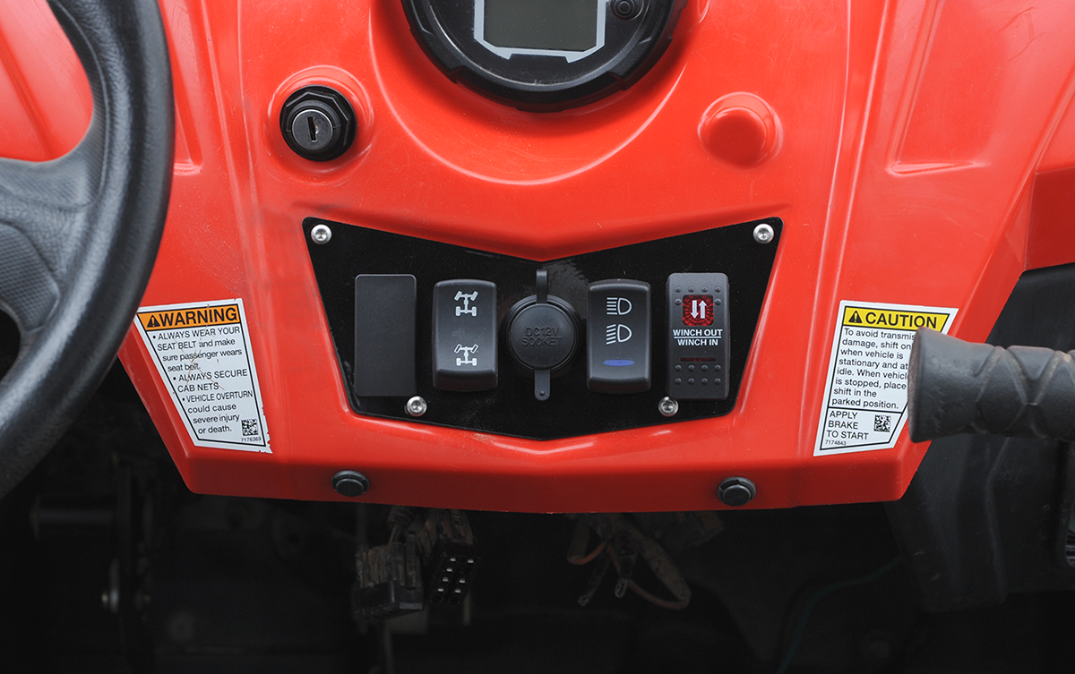 MOOSE OFFROAD Dash Plate - 4 Switch - Black 100-4390-PU