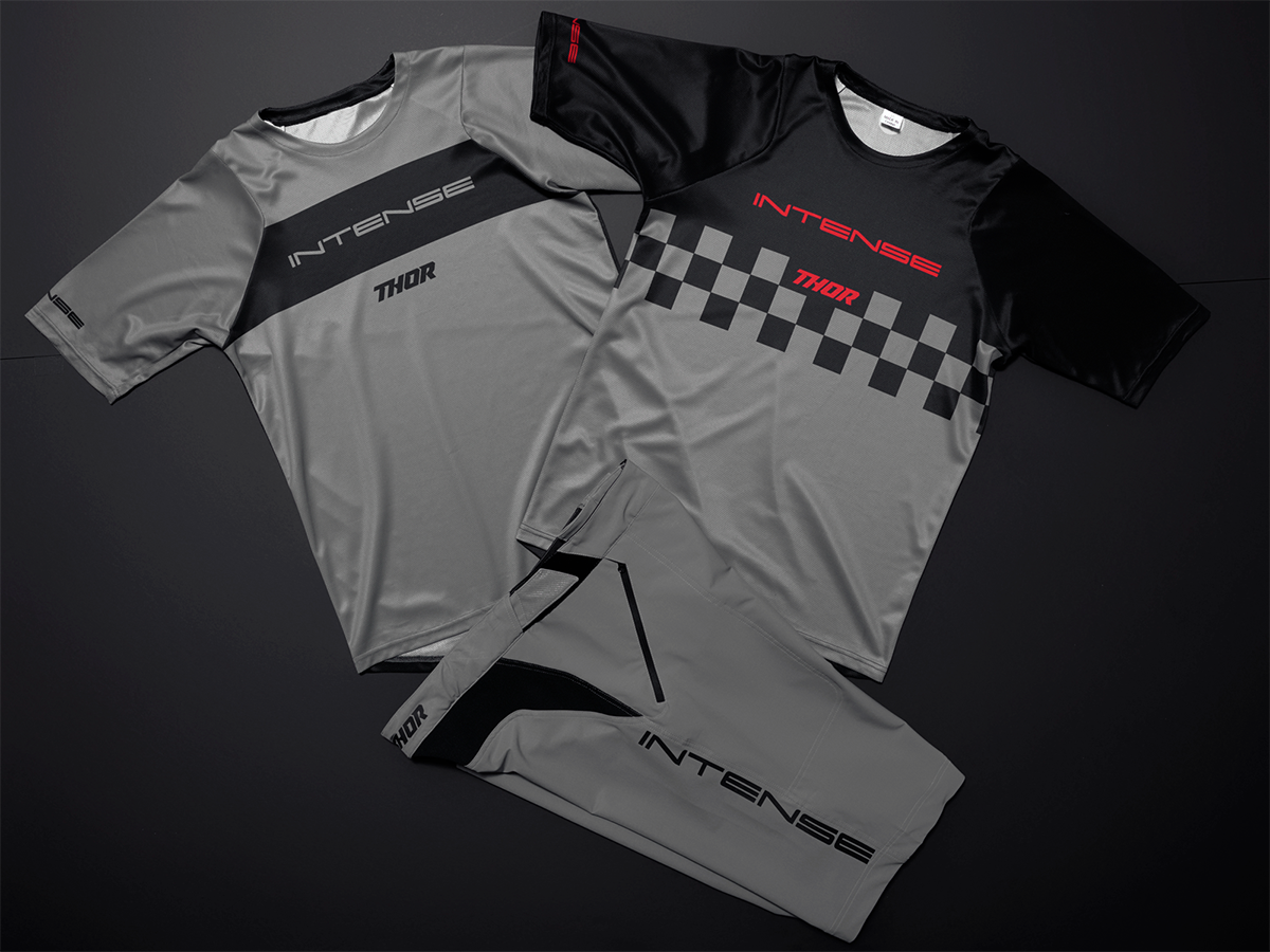 THOR Intense Assist Chex Short-Sleeve Jersey - Black/Gray - Large 5120-0147