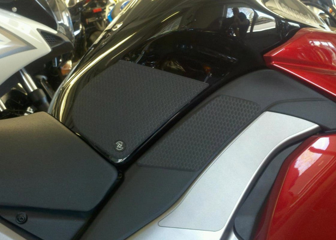 TechSpec Tank Grip Pads for the Kawasaki Ninja 1000 (11-24) / 1100SX (2025+) / Z1000 (10-13)