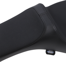 DRAG SPECIALTIES SEATS Predator III Slip Stop™ Seat - Smooth - Black - FL/FX '18-'23 4665