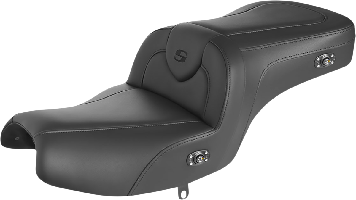 SADDLEMEN RoadSofa™ Seat - without Backrest - Black w/ Black Stitching - Heated - Challenger/Pursuit '20-'24 I20-06-187HCT