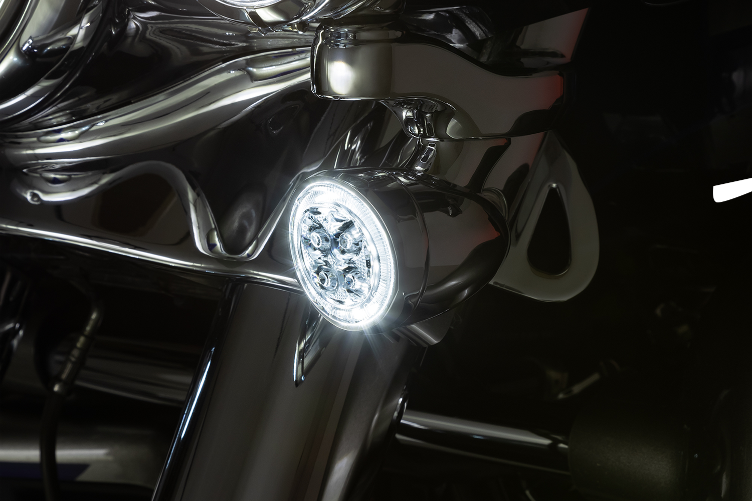 CIRO Turn Signal Insert - Front - Chrome/Clear 45403