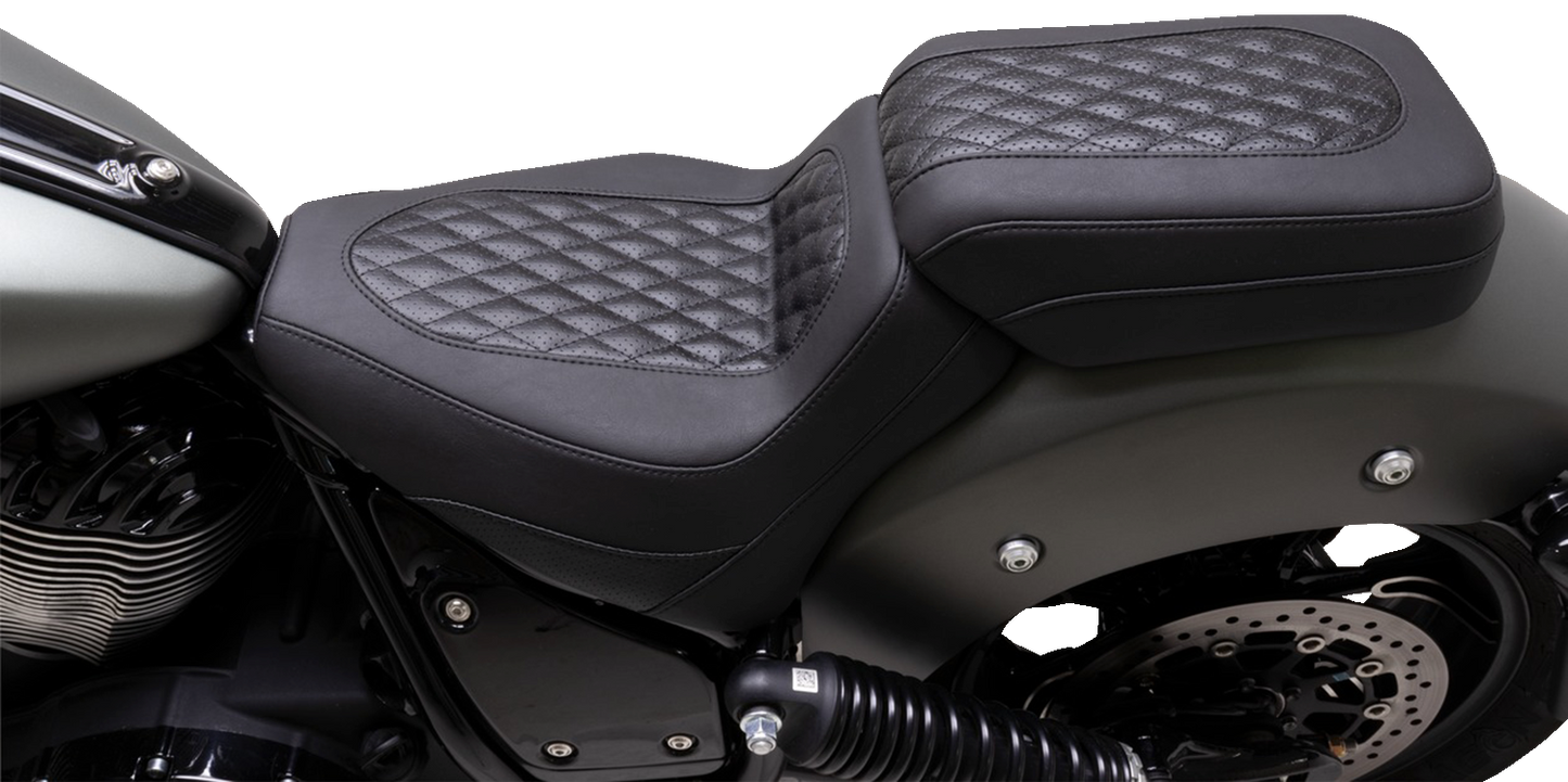 MUSTANG Squareback Seat - Passenger - Black - Diamond Stitch - Chief '22-'24 88202