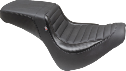 MUSTANG Squareback Seat - Black - Tuck-n-Roll - Fat Bob '18-'23 76005