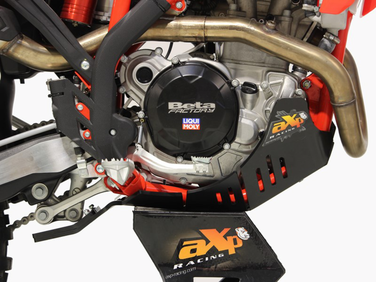 AXP RACING Xtrem Skid Plate - Black - Beta AX1683