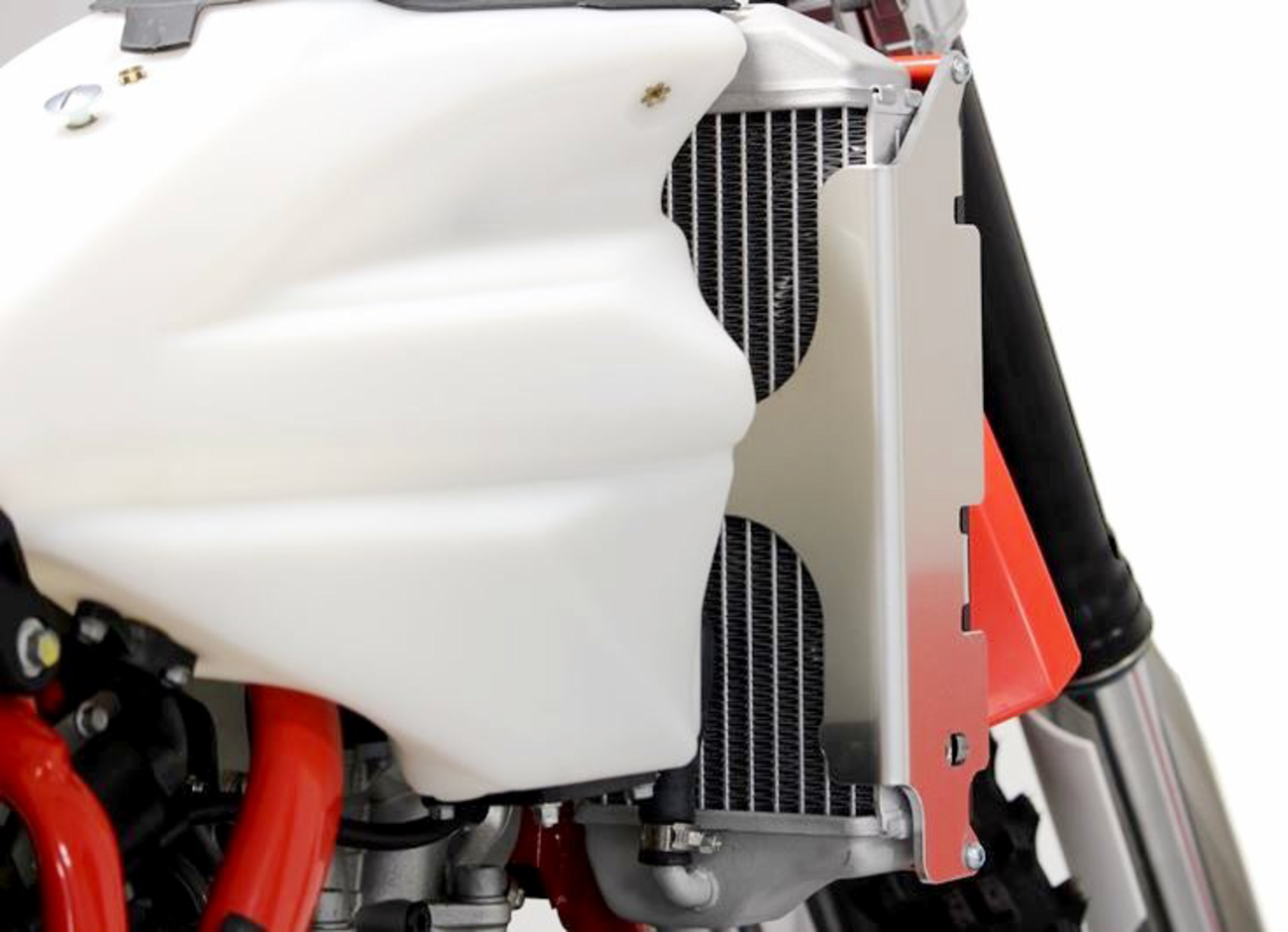 AXP RACING Xtrem Radiator Guards - Beta AX1583