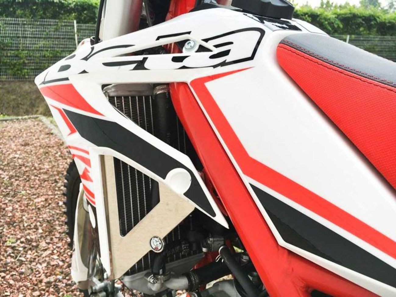 AXP RACING Radiator Braces - Beta AX1397