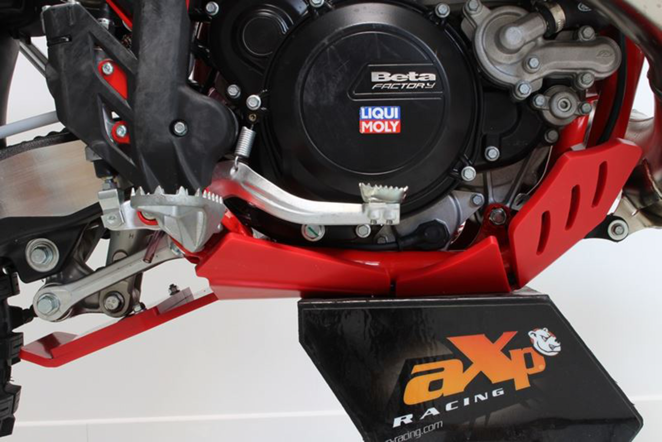 AXP RACING Xtrem Skid Plate - Red - Beta - 250/300 RR AX1551