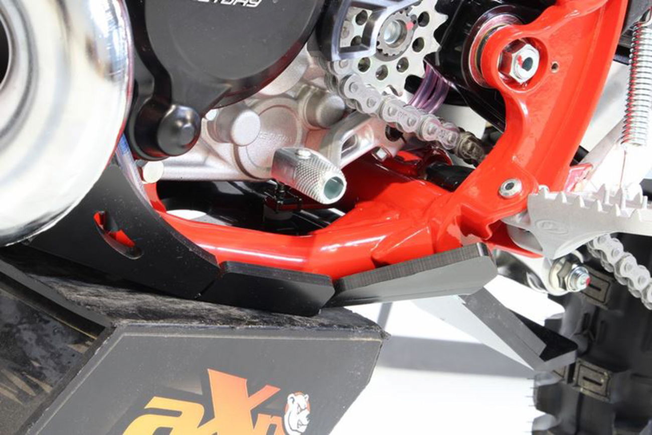 AXP RACING Xtrem Skid Plate - Black - Beta - 125/200 RR AX1562