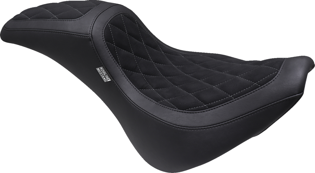 MUSTANG Signature Series Fastback™ - Vinyl/Alcantara® - Diamond Stitch w/ Gun Metal Thread - FX '18-'24 76321GM