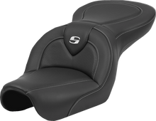 SADDLEMEN Roadsofa™ Seat - Carbon Fiber - Black Stitch - without Backrest - FL '04-'05 804-04-185