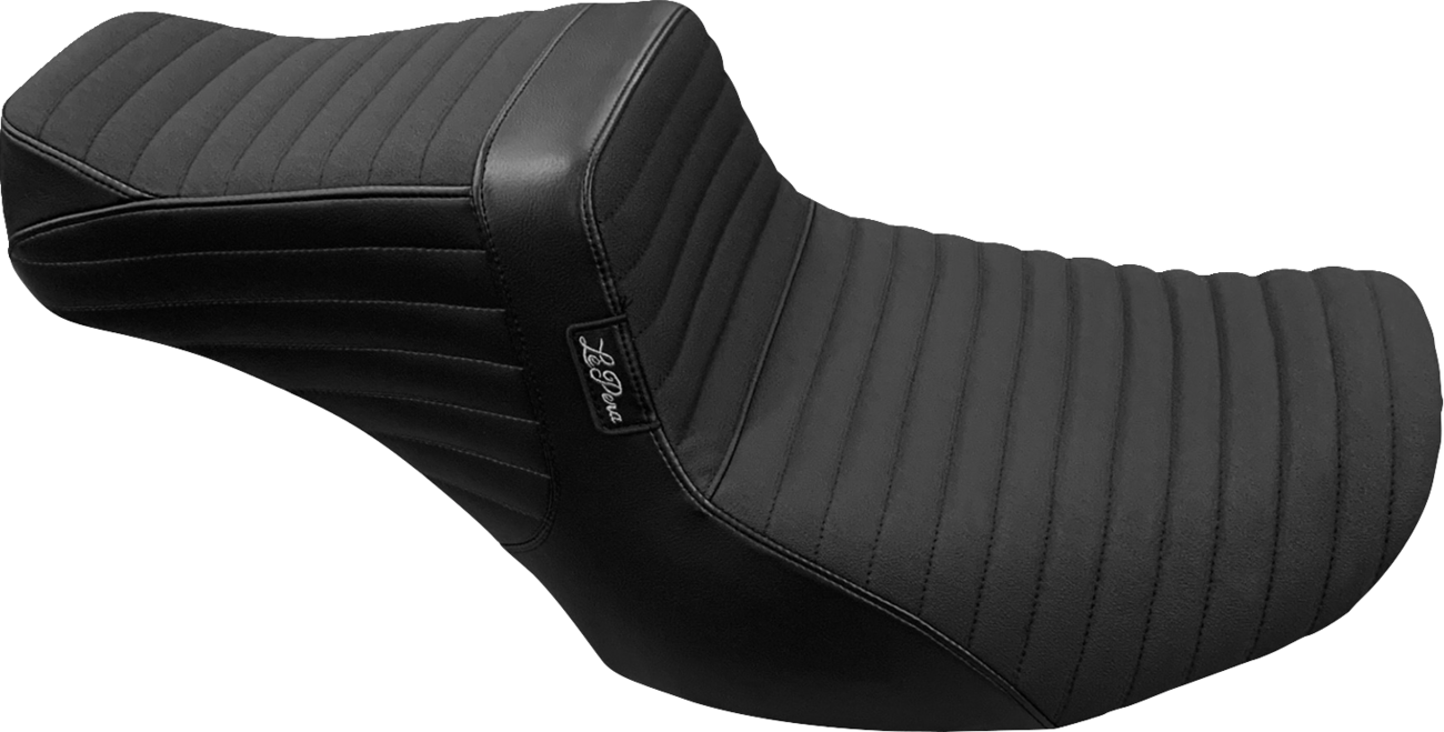 LE PERA Tailwhip Seat - Pleated w/ Gripper - FLH/FLT '23-'25 LV-587PTGP