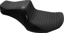 LE PERA Tailwhip Seat - Pleated w/ Gripper - FLH/FLT '23-'25 LV-587PTGP