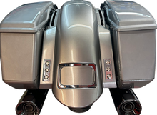 PAUL YAFFE BAGGER NATION Short Rear Fender - Sport - With Chrome Plate Frame - Thunder-pod Taillight RF-SSTH P-R-C