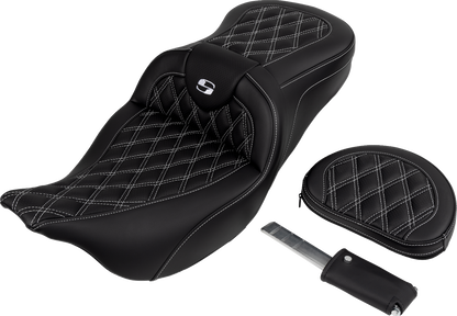 SADDLEMEN Roadsofa™ Seat - with Backrest - White Stitch - FL '08-'23 808-07B-182B6