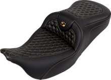 SADDLEMEN RoadSofa™ Seat - Honeycomb - Gold Stitch - without Backrest - FLH/FLT '08-'23 808-07B-18907
