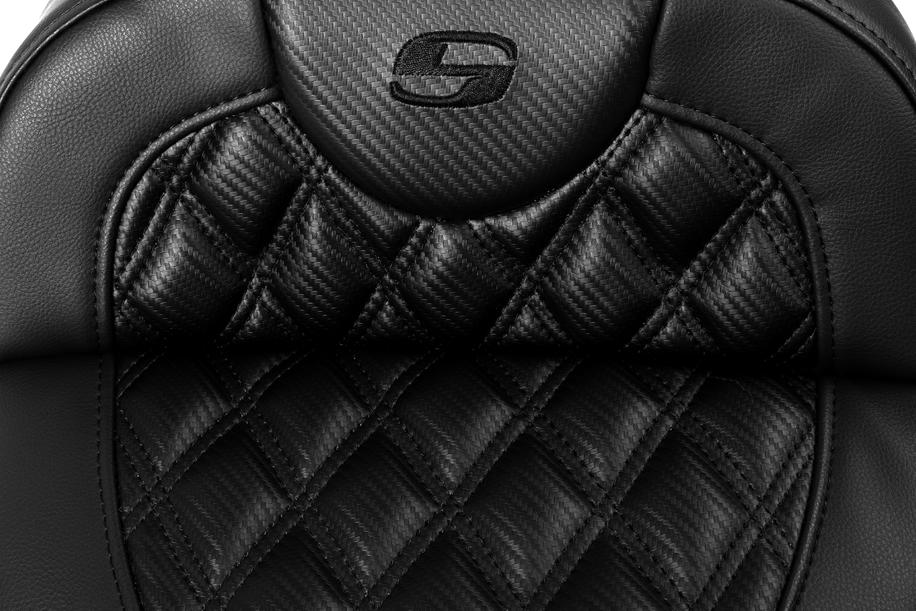 SADDLEMEN Roadsofa™ Extended Reach Seat - without Backrest - Lattice Stitch - Carbon Fiber - FL '08-'23 808-07B-207A0