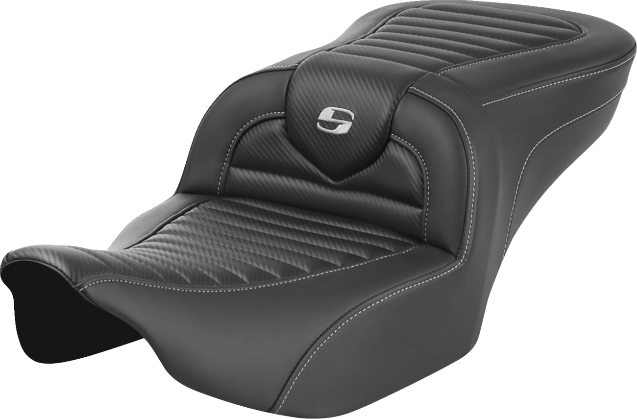 SADDLEMEN Roadsofa™ Seat - without Backrest - Tuck-n-Roll - Carbon Fiber - FLTR/FLHX '23-'24 823-07-20400