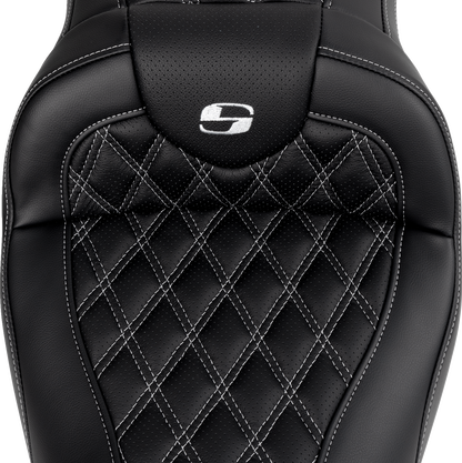 SADDLEMEN Roadsofa™ Seat - with Backrest - Silver Stitch - FL '08-'23 808-07B-182B5