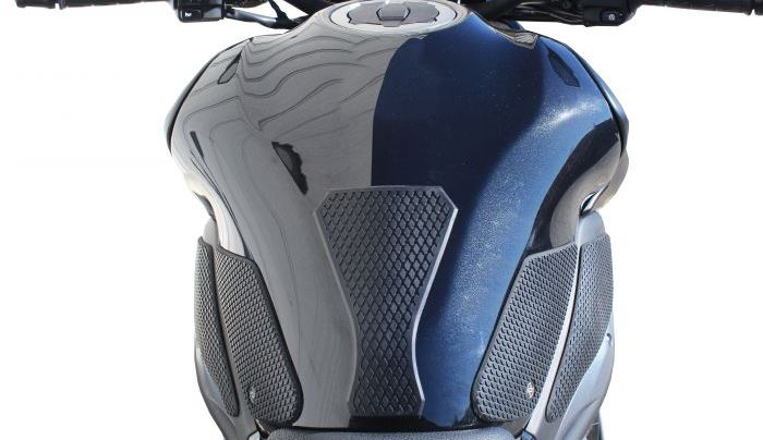 TechSpec Tank Grip Pads for the Kawasaki Z900 (2017+)