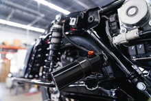 Shock Reservoir Mount Black Fltrstse `24 Stock Suspension