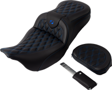 SADDLEMEN Roadsofa™ Seat - with Backrest - Blue Stitch - FL '08-'23 808-07B-182B1