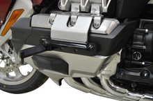 RIVCO PRODUCTS Highway Mounts and Pegs - Black/Silver - GL 1800 GW003