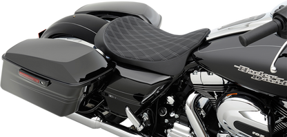 DRAG SPECIALTIES SEATS Low Solo Seat - Double Diamond - Silver Stitch - FL '08-'23 0801-1153