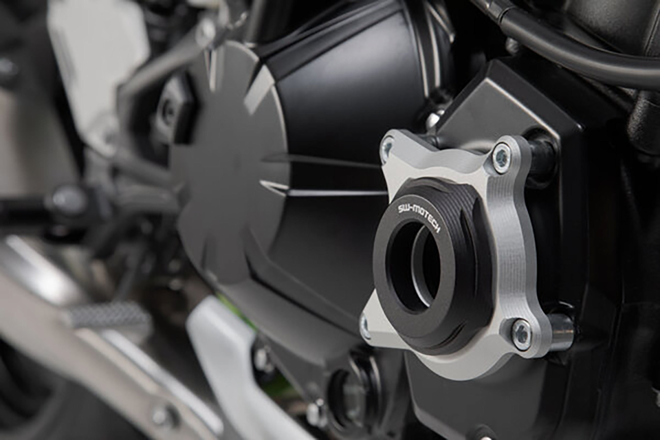 SW-MOTECH Engine Case Protector - Black/Silver - Kawasaki - Z900 MSS.08.868.10000